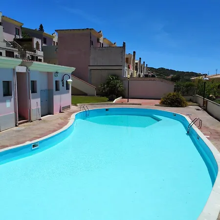 Nyaraló Maison Giselle, Piscina E Mare Villasimius